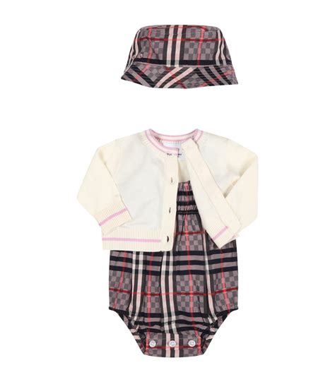 ensemble burberry bébé fille|burberry newborn.